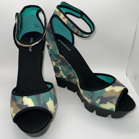 Bamboo Ellen-07 Camo Mesh Wedge Sandals Size 7.5 Brand New - Picture 2 of 10